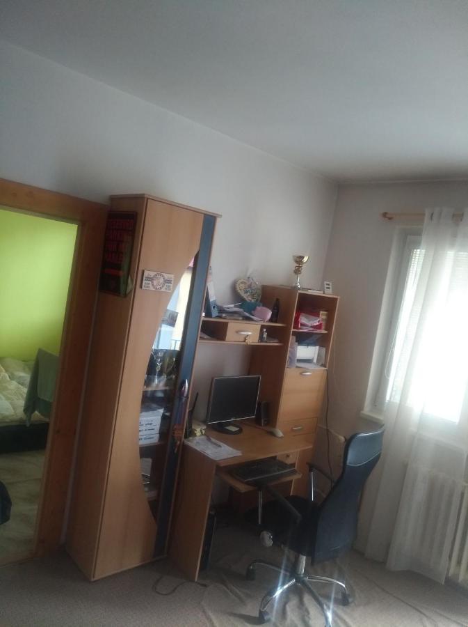 Byt 2+1 S Balkonem Vsetín Екстериор снимка